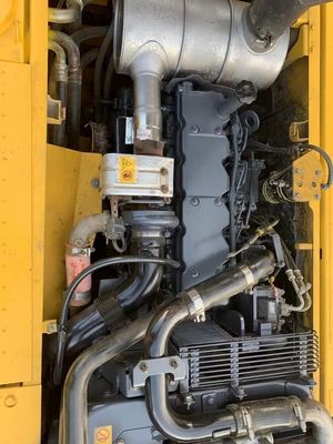 6.7L Displacement 134kw Komatsu PC220-8 22T Penggali Tangan Kedua pemasok