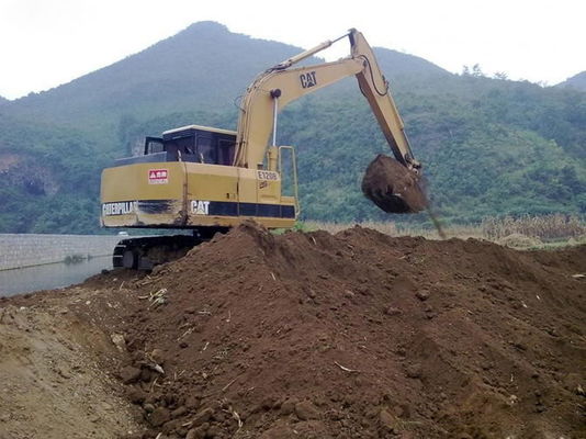 Tahun 2002 80.3kw 0.5cbm Bucket E120B Digunakan CAT Excavator pemasok